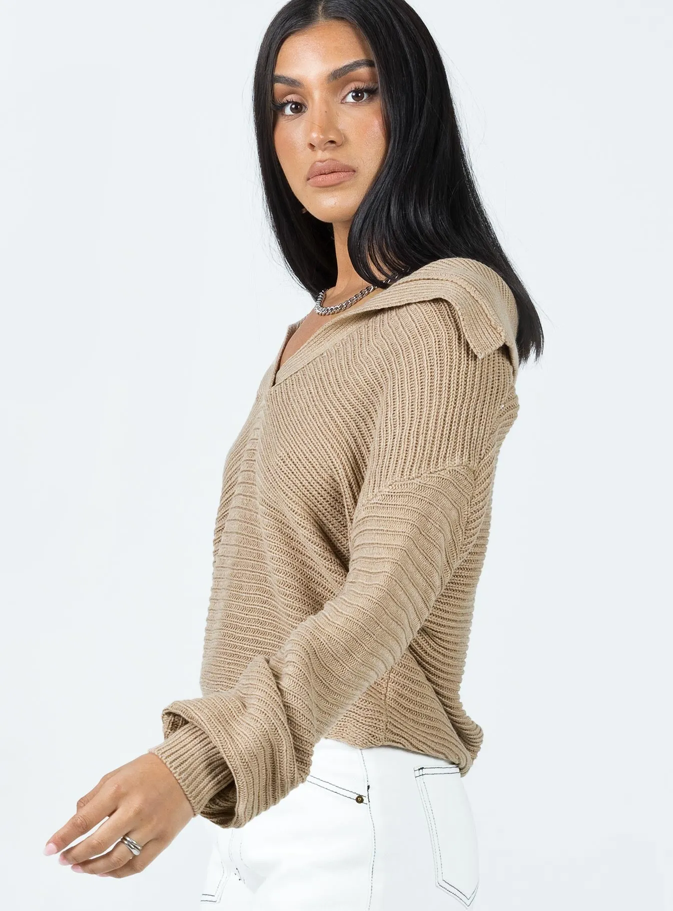 Brihni Oversized Knit Sweater Beige